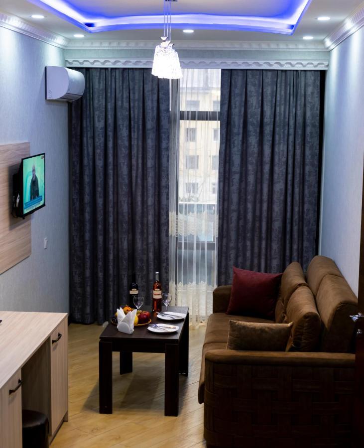 Emeg Hotel And Restaurant Batoumi Extérieur photo